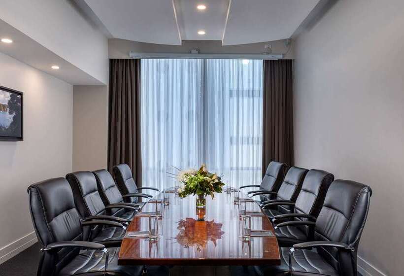 هتل Rydges Auckland