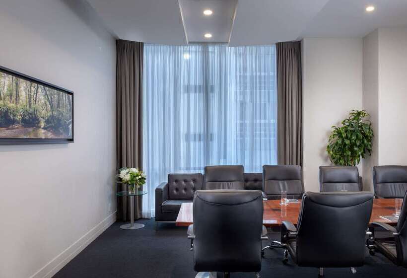 هتل Rydges Auckland