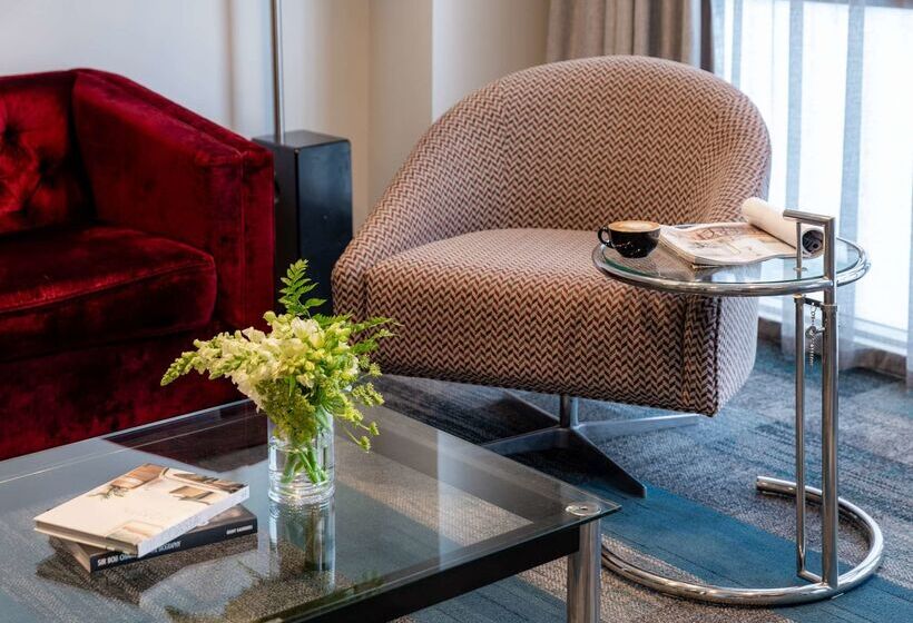 هتل Rydges Auckland