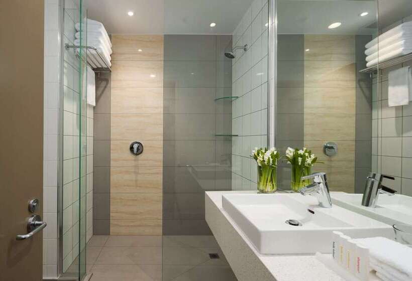 هتل Rydges Auckland