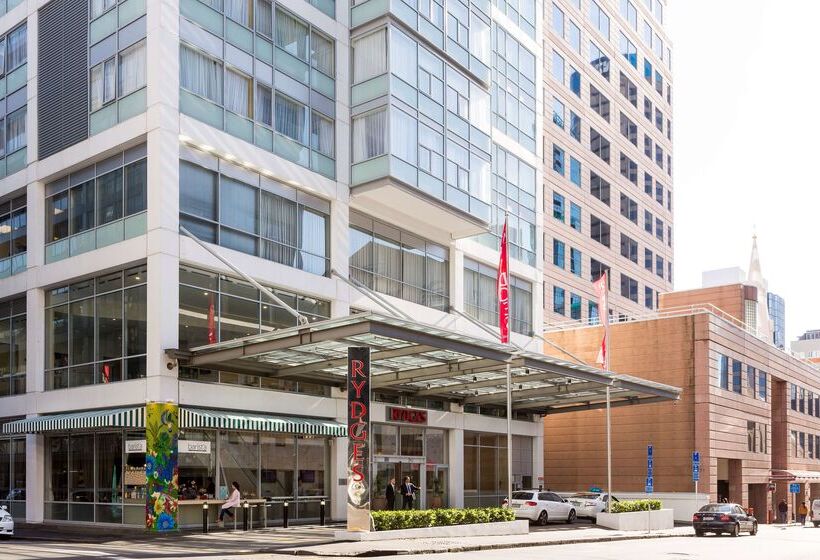 هتل Rydges Auckland