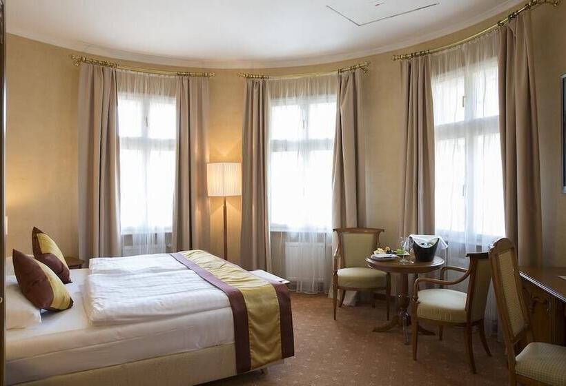 فندق Sacher Baden