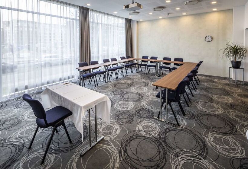 בית מלון כפרי Scandic Sluseholmen