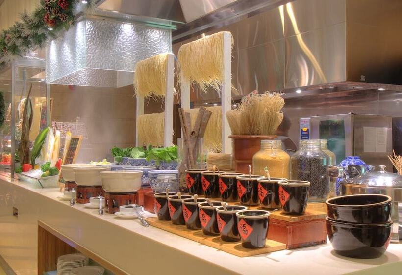 Отель Sheraton Chengdu Lido