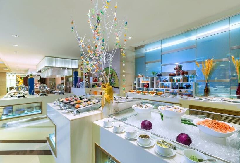 Отель Sheraton Chengdu Lido