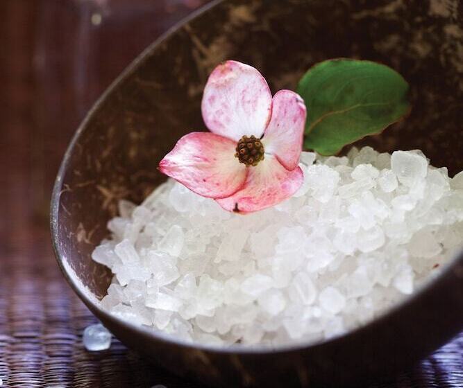 Отель Sheraton Chengdu Lido