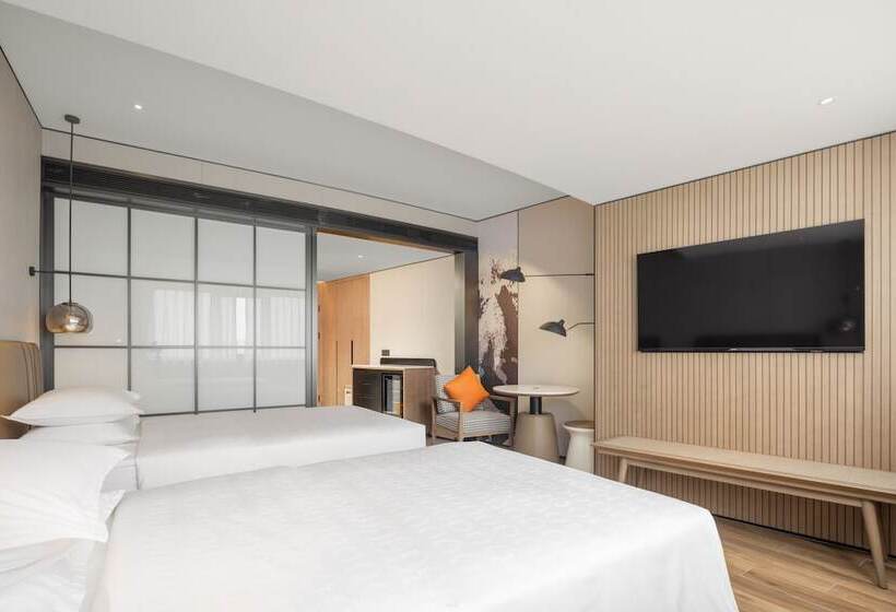 Отель Sheraton Chengdu Lido