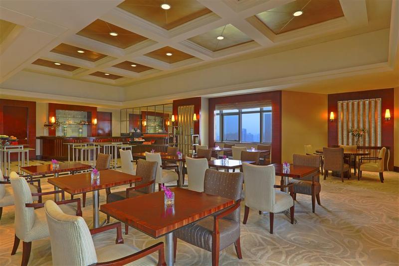 Отель Sheraton Chengdu Lido