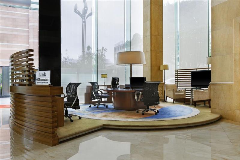 Отель Sheraton Chengdu Lido