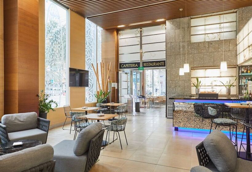 فندق Silken Puerta Valencia