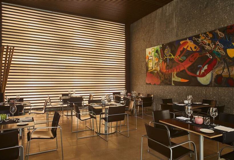 فندق Silken Puerta Valencia