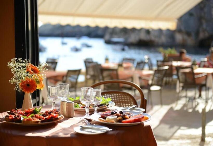 هتل St. Patrick's