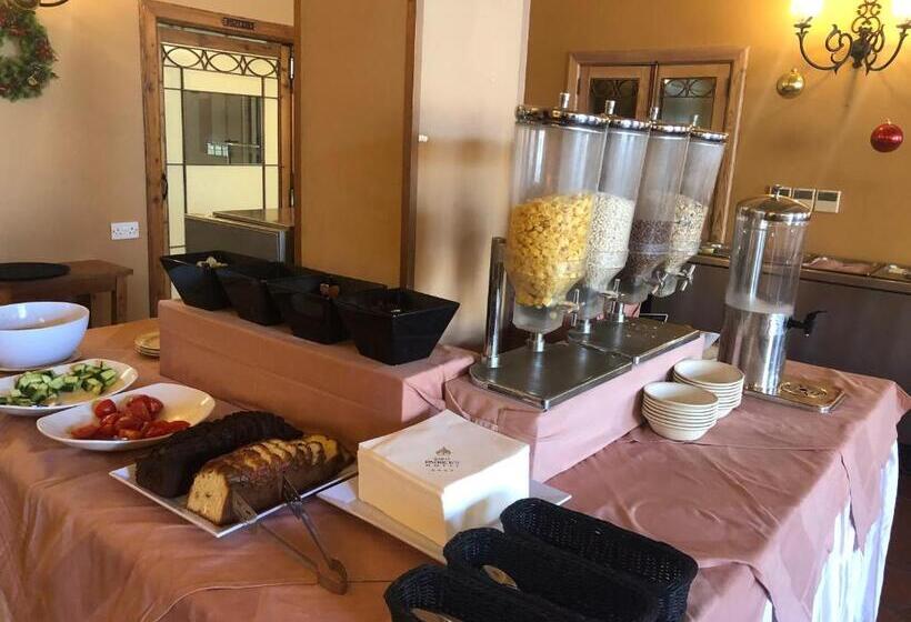 هتل St. Patrick's