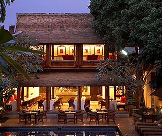 Отель Tamarind Village