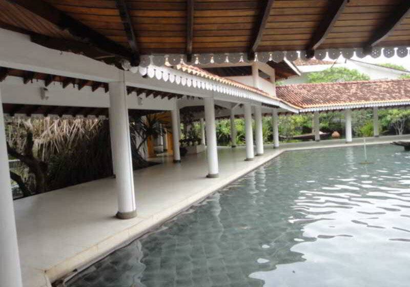 酒店 Tangerine Beach