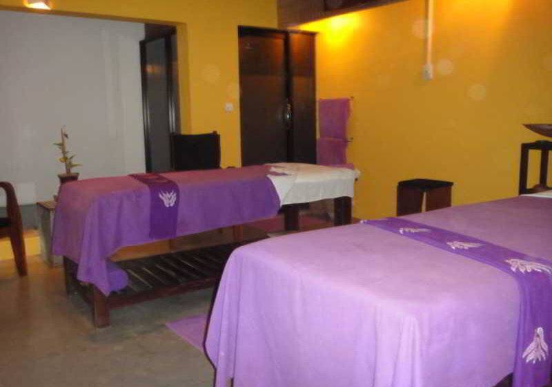 酒店 Tangerine Beach