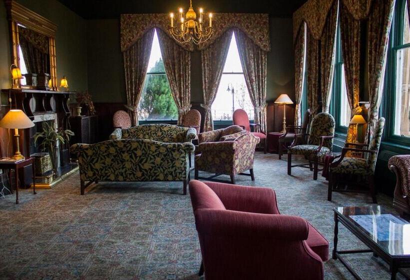 호텔 The Ballachulish