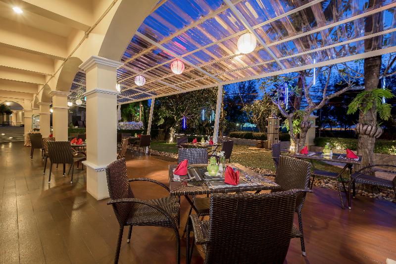 בית מלון כפרי The Front Village   Sha Plus