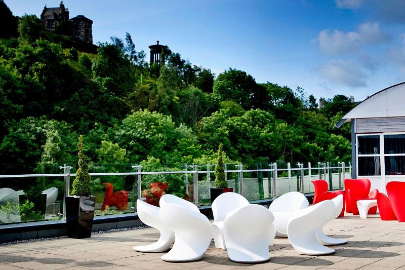 בית מלון כפרי The Glasshouse, Autograph Collection