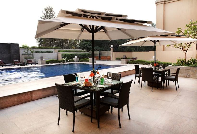 The Metropolitan Hotel & Spa New Delhi