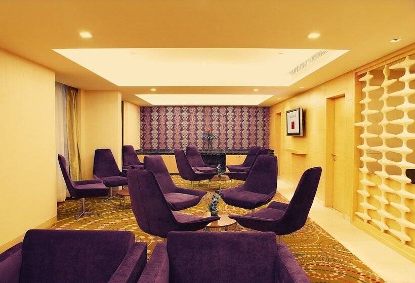 The Metropolitan Hotel & Spa New Delhi