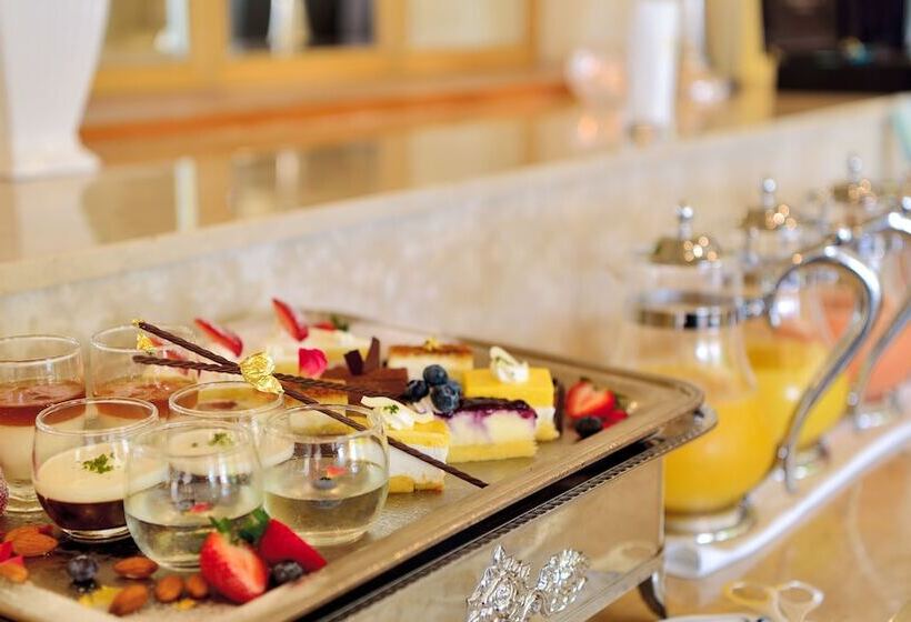 בית מלון כפרי The Naha Terrace