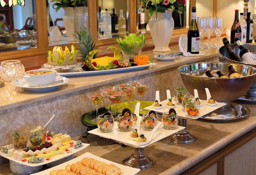 בית מלון כפרי The Naha Terrace