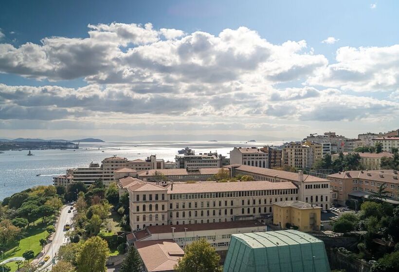 Hotel The Ritz Carlton, Istanbul At The Bosphorus