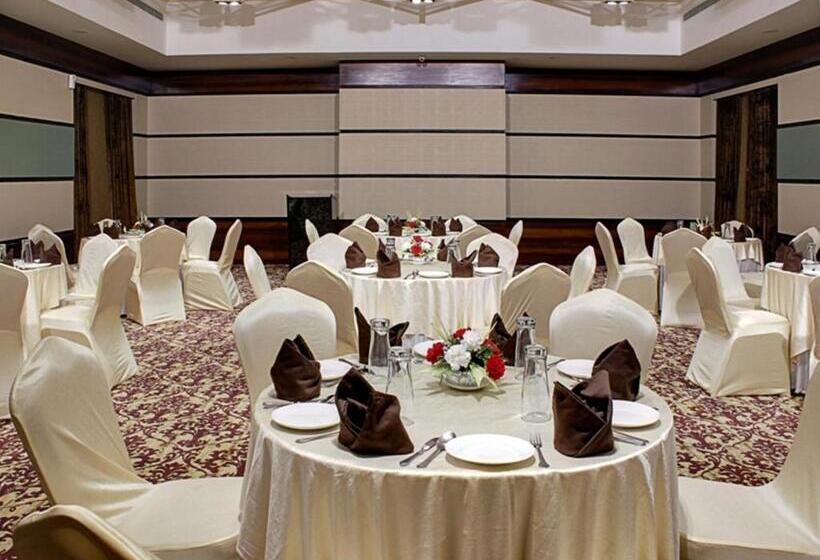 Отель The Sahil