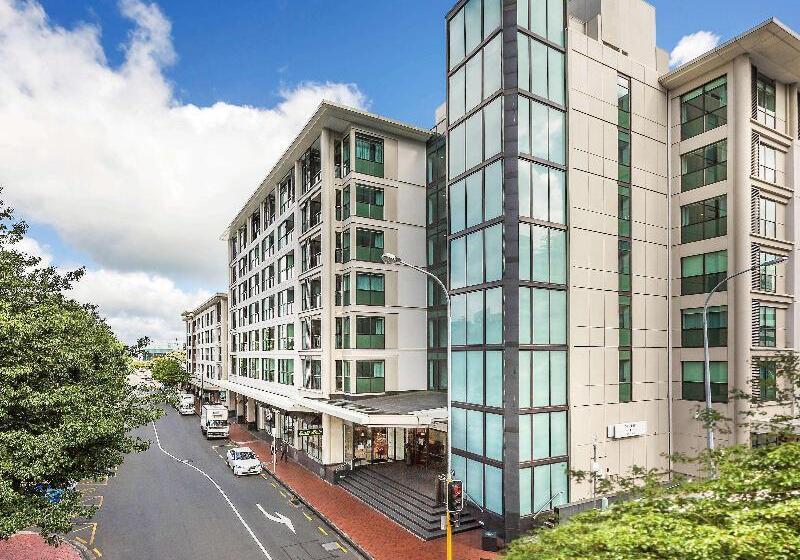 Отель The Sebel Auckland Viaduct Harbour