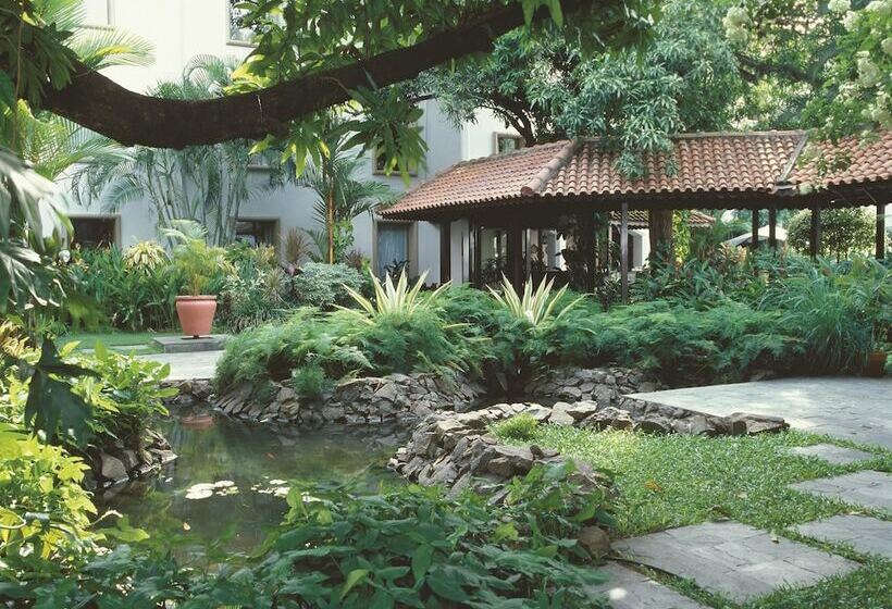 The Fern An Ecotel Hotel, Kochi