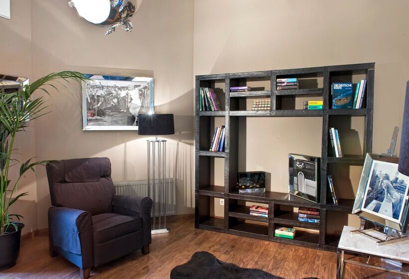 Hotel Tryp By Wyndham Bremen Airport