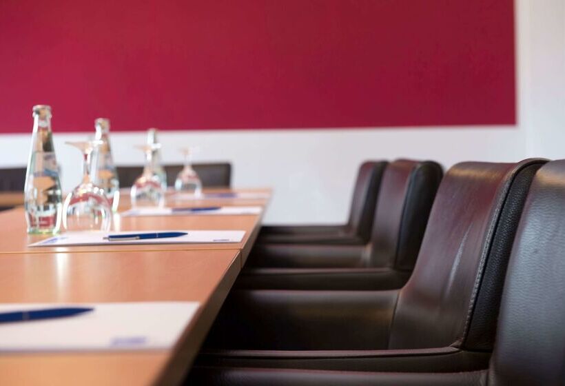 Hotel Tryp By Wyndham Bremen Airport