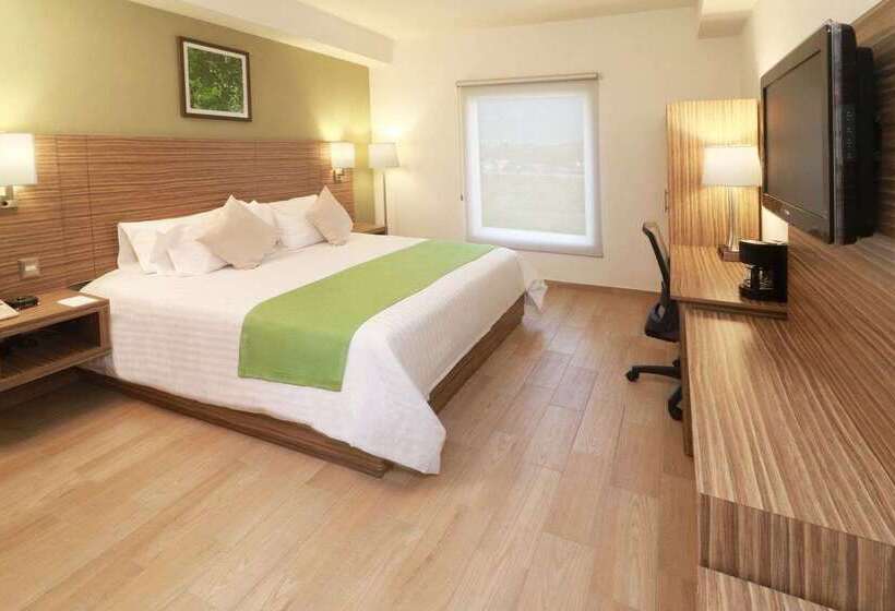 Отель Wyndham Garden Monterrey Valle Real