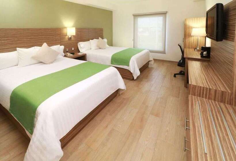 Отель Wyndham Garden Monterrey Valle Real