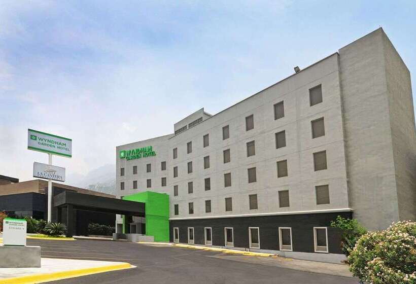 Отель Wyndham Garden Monterrey Valle Real
