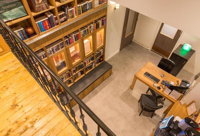 هتل Library Amsterdam