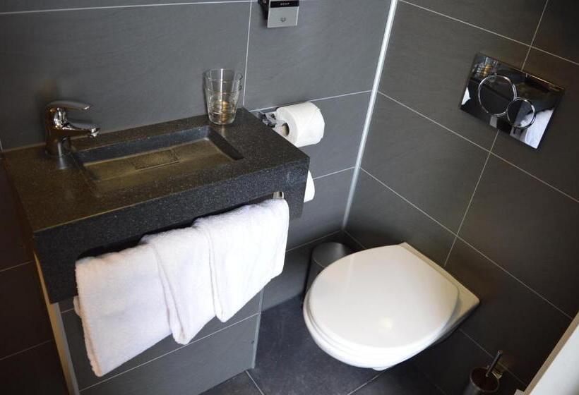 هتل Library Amsterdam