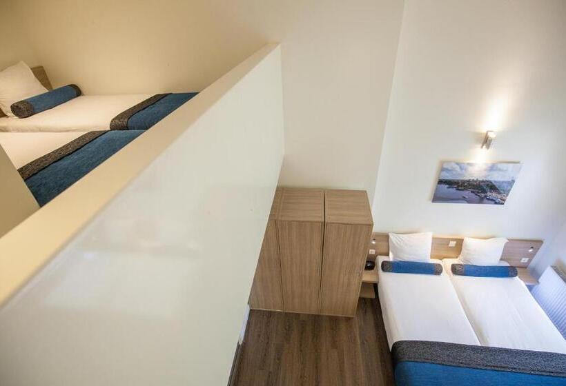 هتل Library Amsterdam