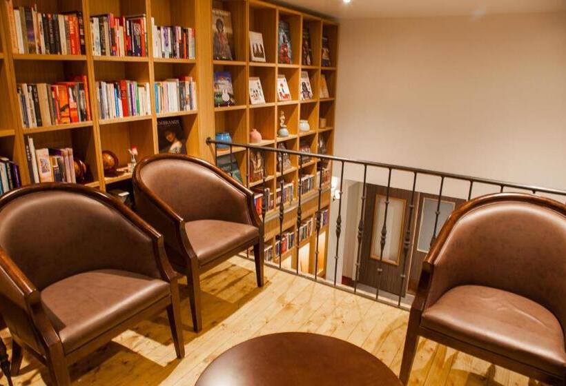 هتل Library Amsterdam