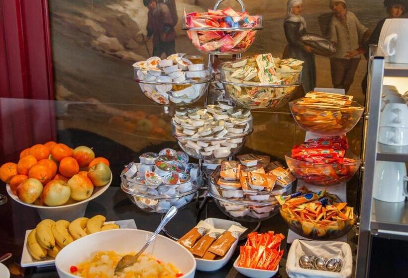 هتل Library Amsterdam