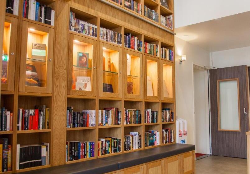 هتل Library Amsterdam