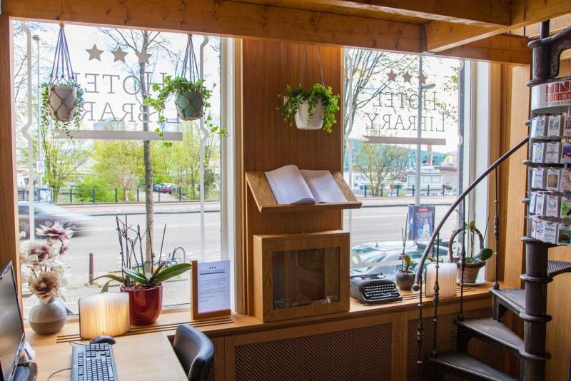 هتل Library Amsterdam