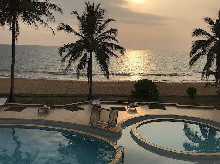 Induruwa Beach Resort