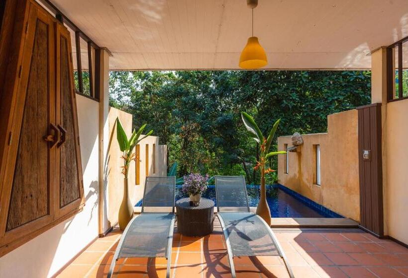 Koh Chang Cliff Beach Resort