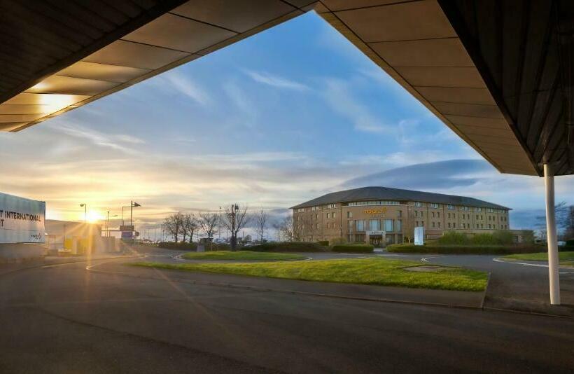 Maldron Hotel Belfast International Airport