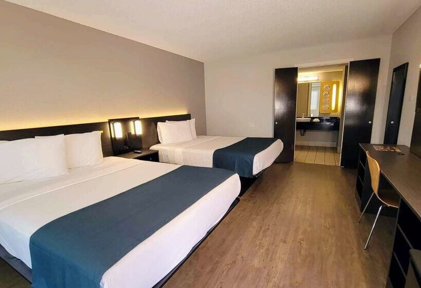 Motel 6 Anaheim, Ca   Maingate