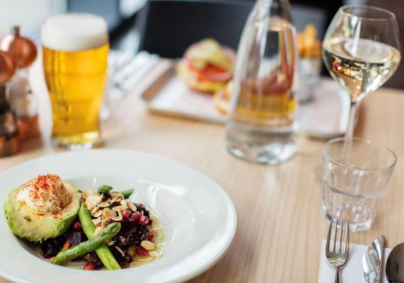 Novotel Edinburgh Centre