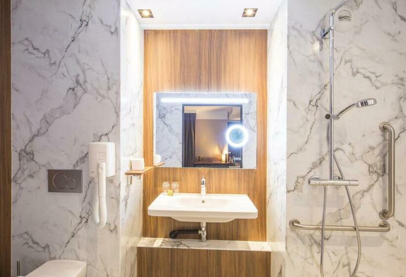 Курорт L Elysee Val D Europe