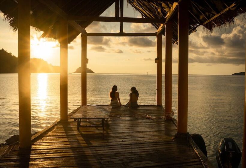 استراحتگاه The Aiyapura Koh Chang